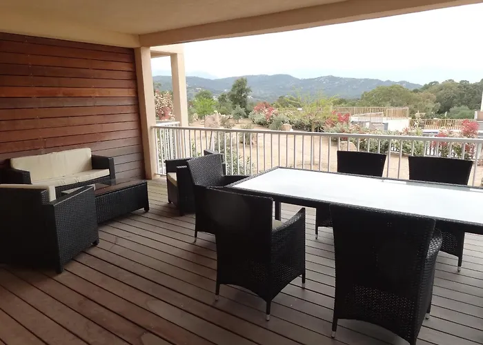 Santa Giulia Park 1 Avec Piscine A Proximite Des Plages 维琪奥港