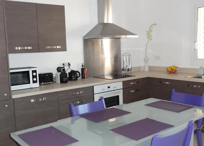 Résidence Santa Giulia Park 1 Avec Piscine à Proximité Des Plages